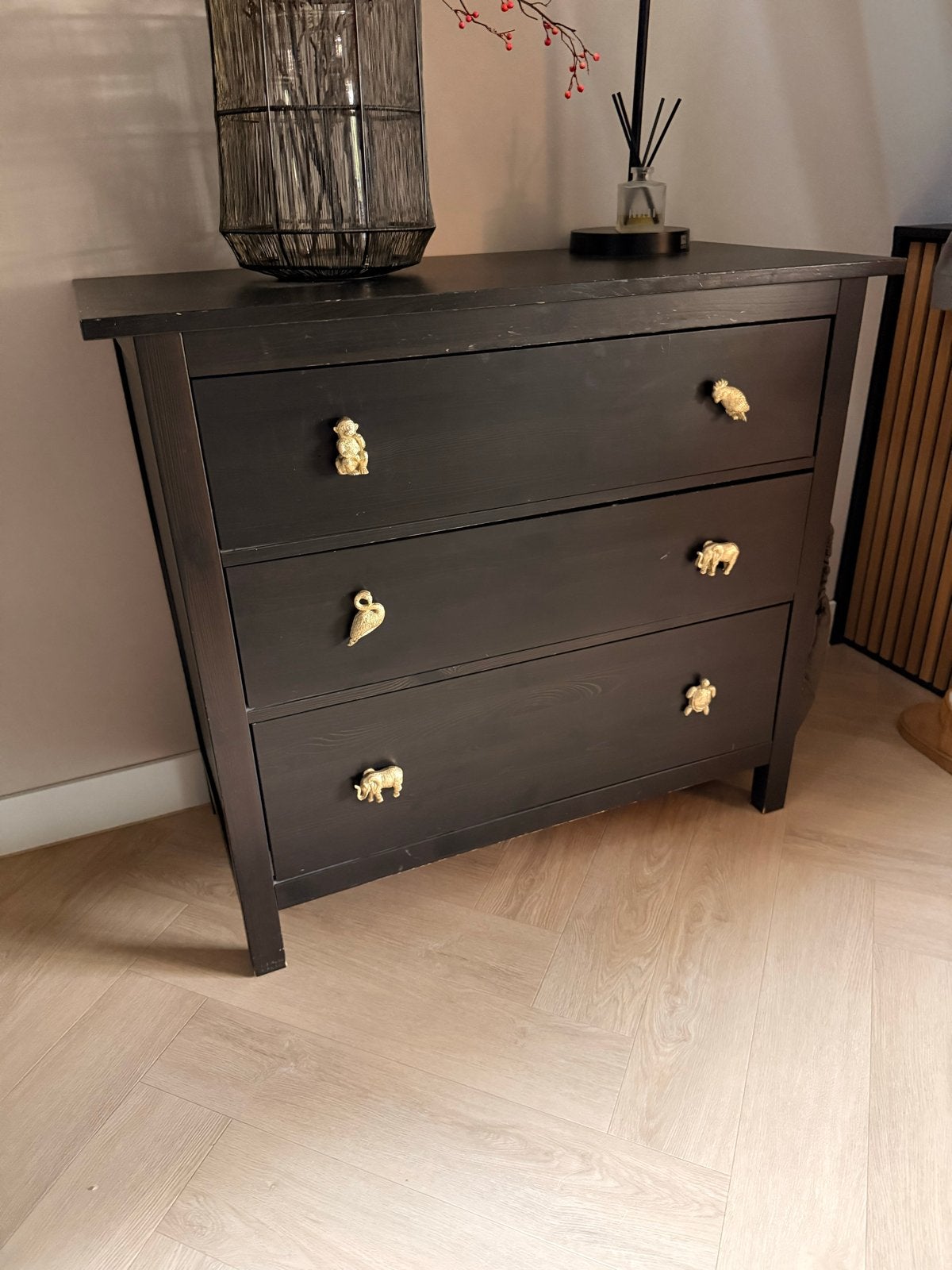 IKEA Hemnes met 3 lades en unieke greepjes, 3 of 4 laden, Ophalen, Gebruikt