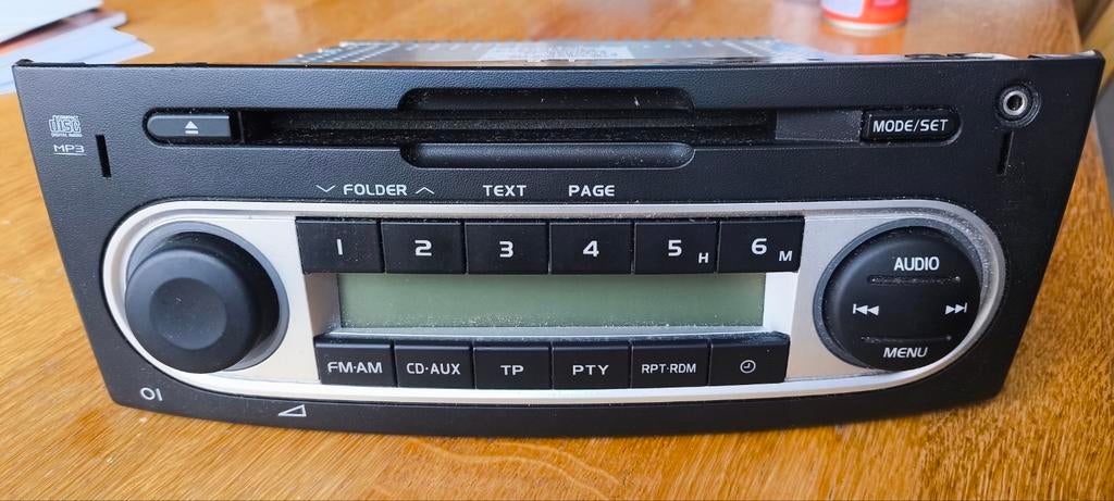 Mitsubishi Colt CD/MP3 Autoradio (DY-1MESU24H-T), Ophalen of Verzenden, Gebruikt