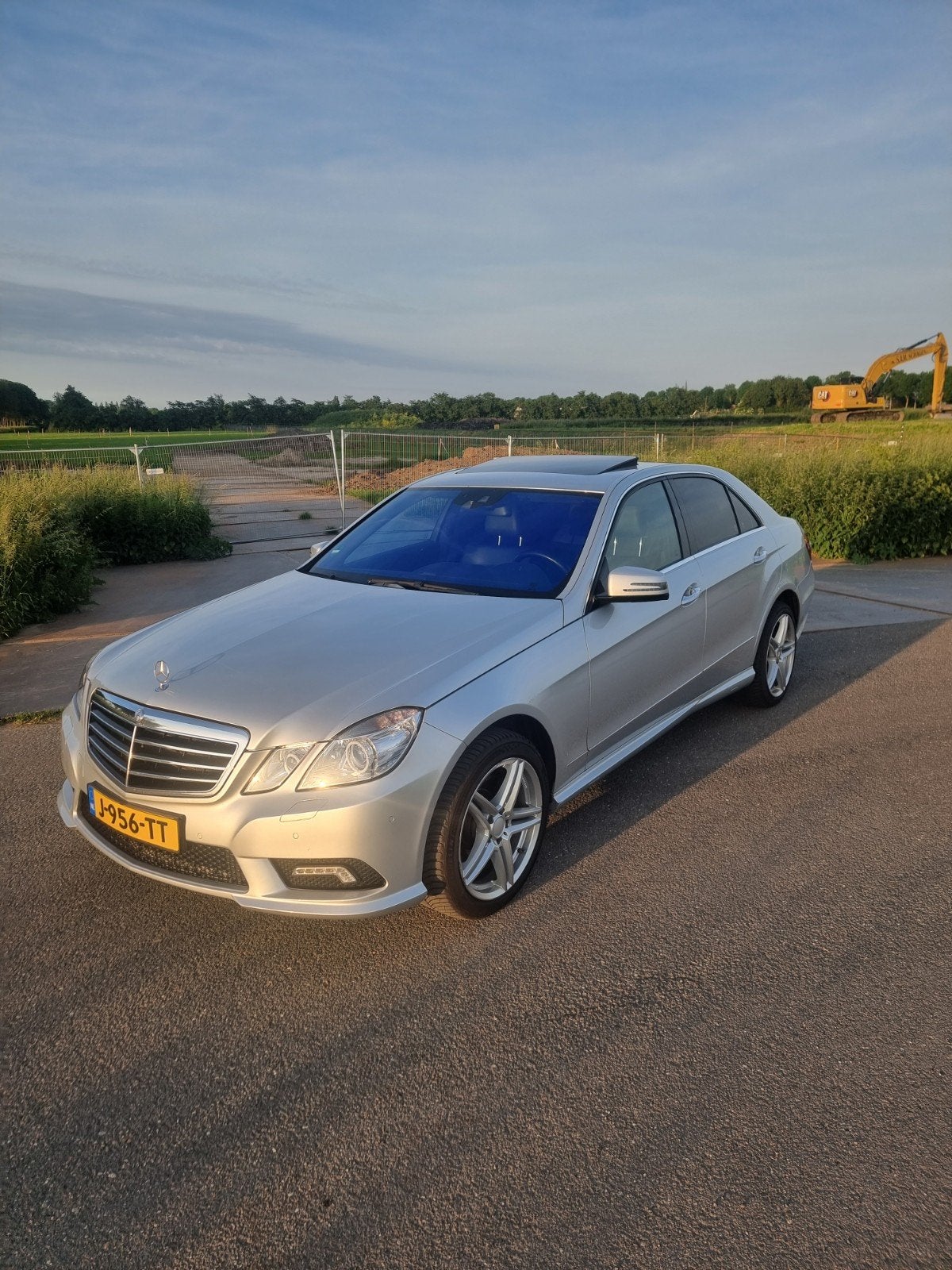 Mercedes-Benz E500 Sedan 4MATIC AUT 2010 Grijs, Automaat, Particulier, Sedan, 102 €/maand