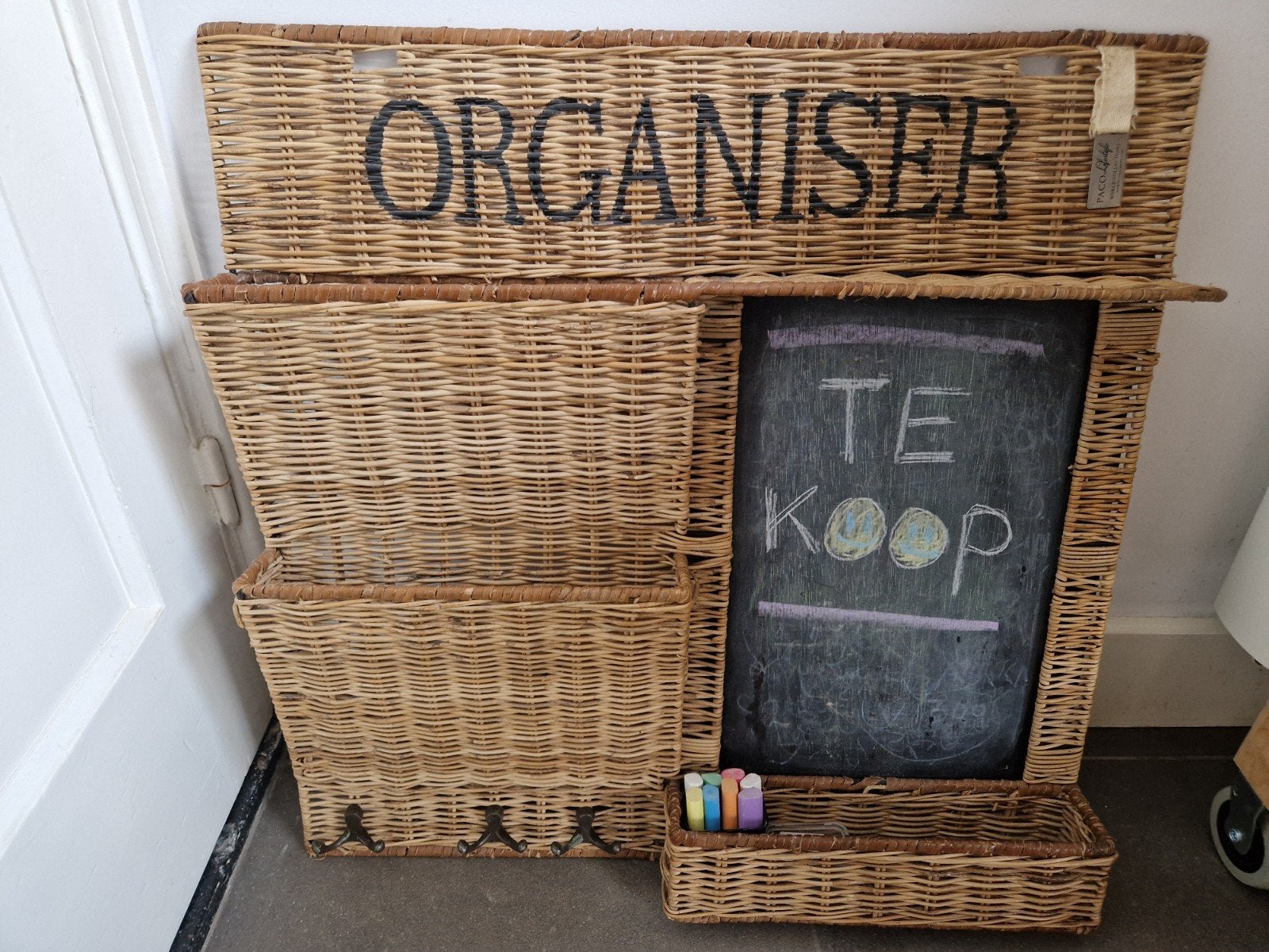 Rotan Organizer - Opbergen Krijtbord Haken - Paco Lifestyle, Ophalen, Zo goed als nieuw, Meerkleurig, Natuurlijk materiaal