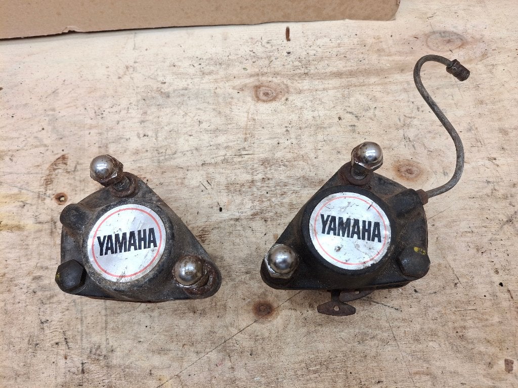 Set remklauw (L+R) Yamaha xs650 TX650 TX750 xs tx 650 750 7L, Gebruikt, ., Ophalen of Verzenden, ..