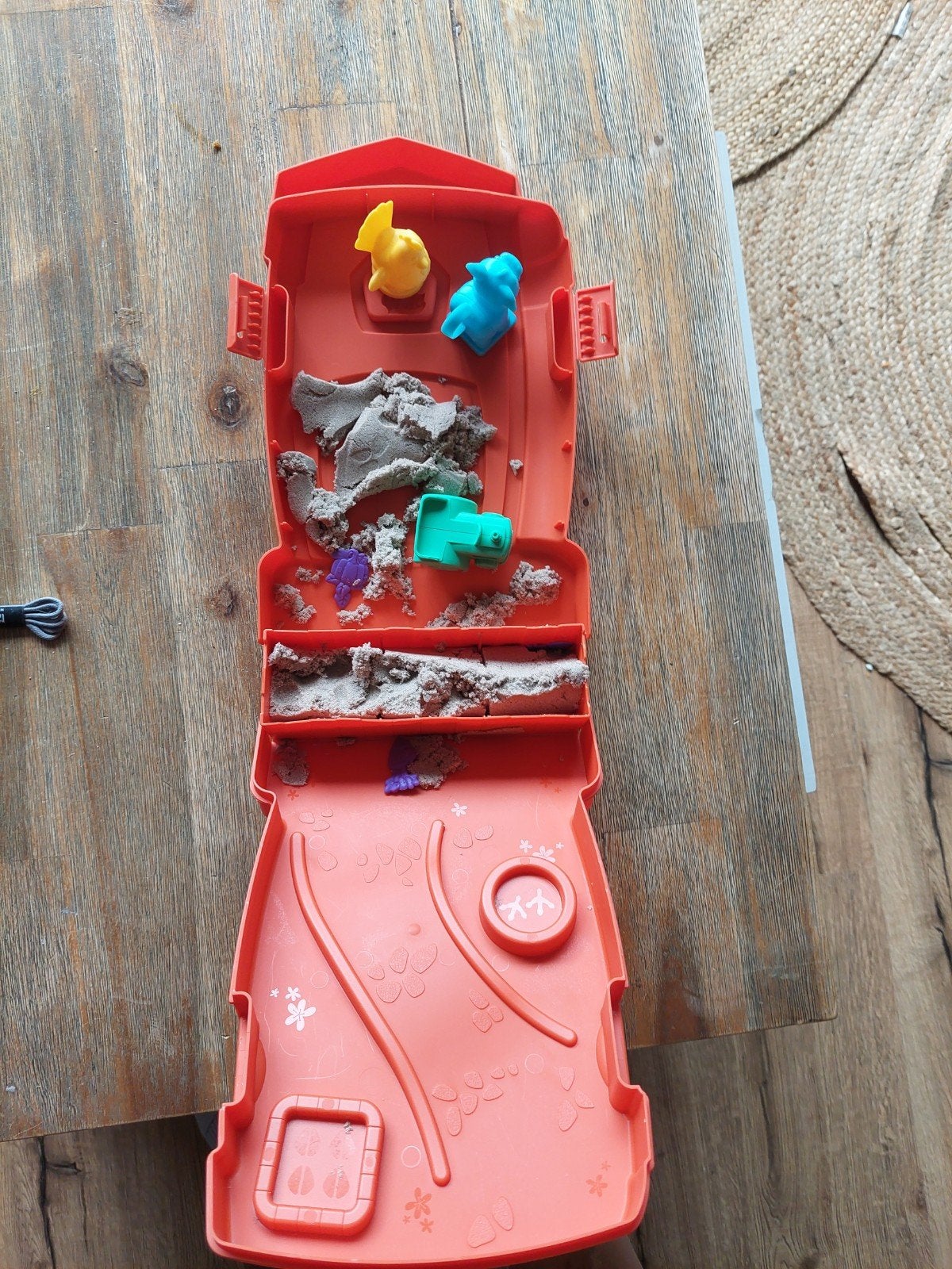 Kinetic Sand speelset met zand en vormpjes, Ophalen of Verzenden, Gebruikt, Jongen of Meisje