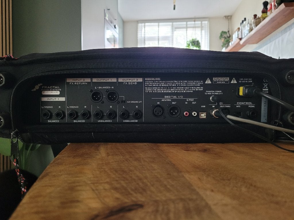Foto 12 van Fractal Audio Axe-Fx II, complete set om op te treden