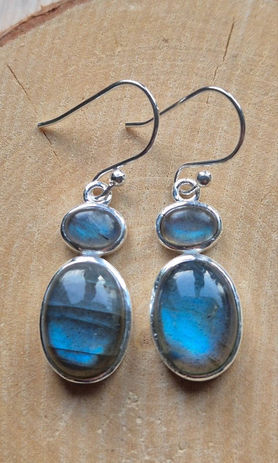 Zilveren oorhangers met Labradoriet, Sieraden, Tassen en Uiterlijk, Oorbellen, Hangers, Blauw, Nieuw, Ophalen of Verzenden