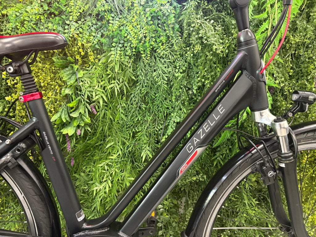 Gazelle Vento C7 | Bosch Active Line | 400Wh | Nexus 7, Fietsen en Brommers, Wilhelminaweg 8, 6951 BP Dieren (NL), Info@gazelle.nl