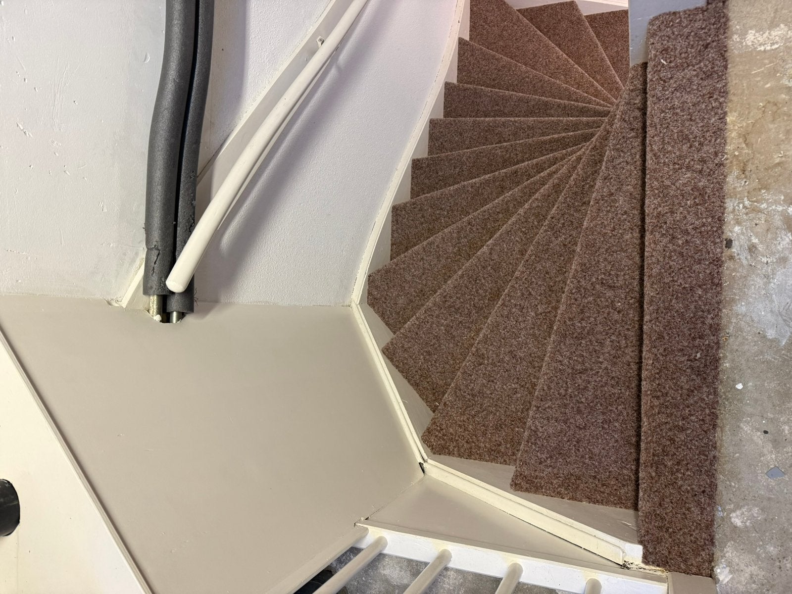 TRAP STOFFEREN, Huis en Inrichting, Ophalen of Verzenden, Nieuw, Tapijt