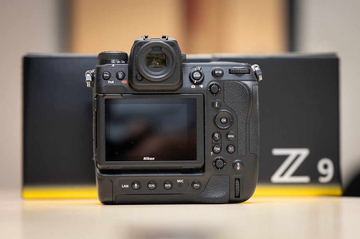 Zeer mooie Nikon Z9 met slechts 28000 clicks, Ophalen of Verzenden, Zo goed als nieuw, Nikon, Geen optische zoom