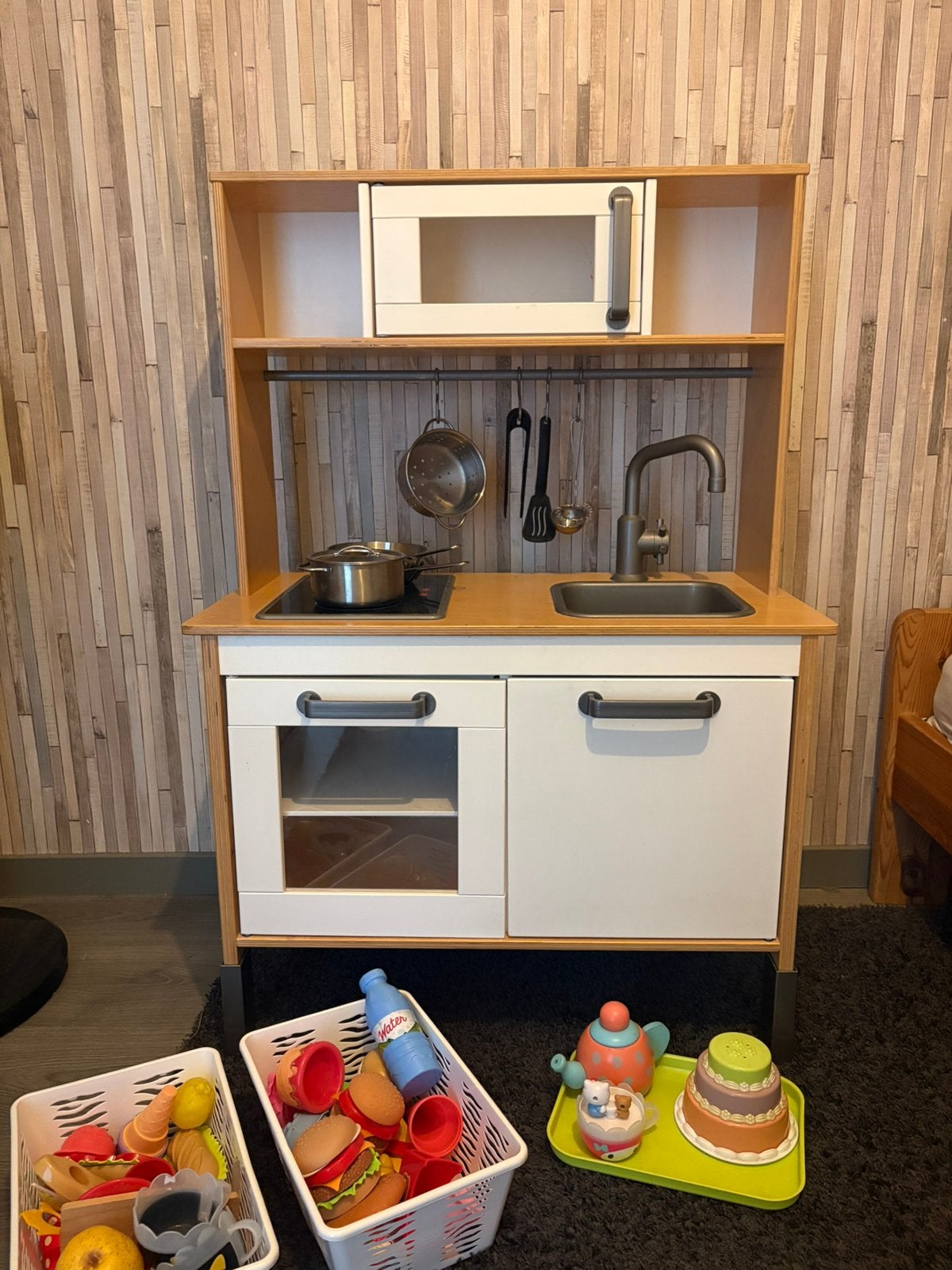 Ikea speelkeukentje met accesoires, Ophalen, Zo goed als nieuw