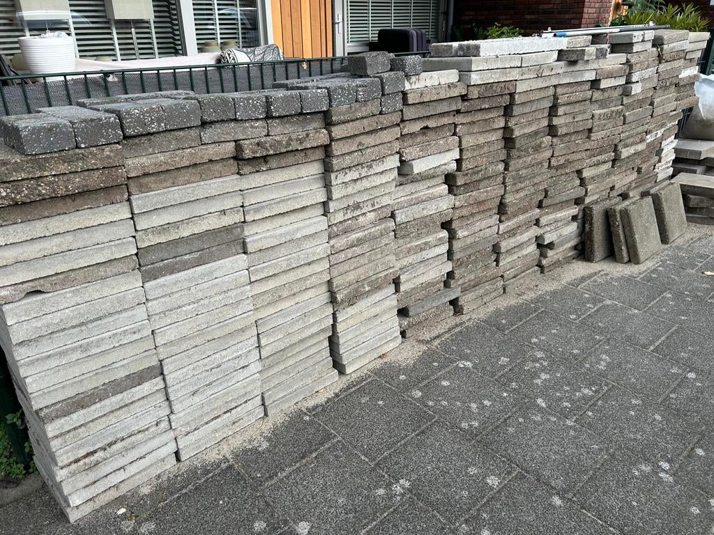 Gratis af te halen 240stoeptegels30x30, Tuin en Terras, Ophalen, Gebruikt, Overige typen, 10 m² of meer