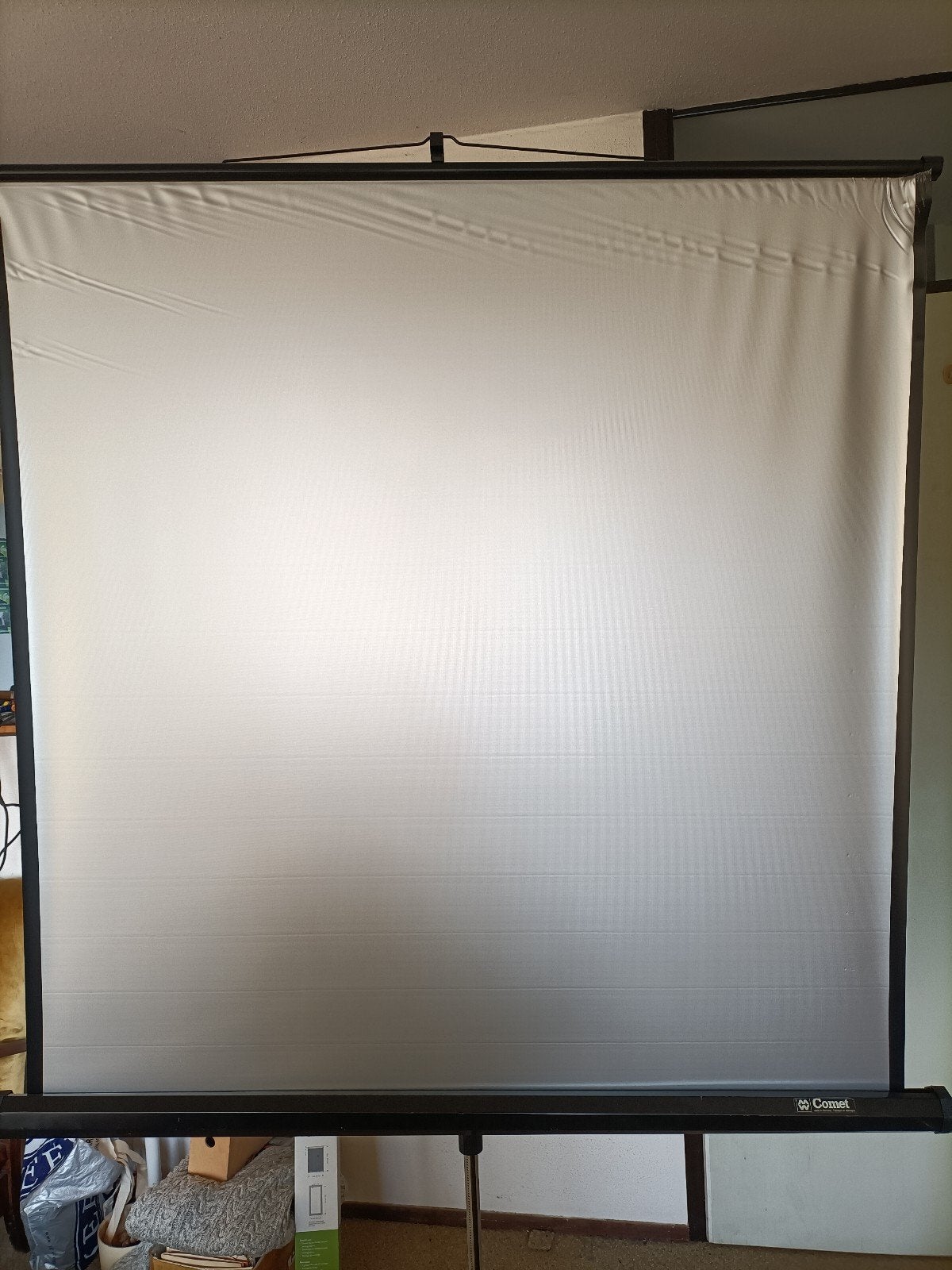 projectiescherm + tafeltje, Ophalen, Handmatig, Gebruikt