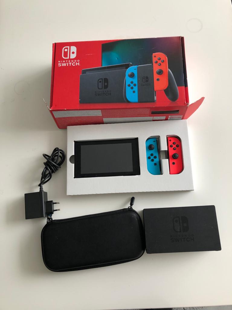 Nintendo Switch Original met Joy-Cons en accessoires, Spelcomputers en Games, Spelcomputers | Nintendo Switch, Ophalen of Verzenden