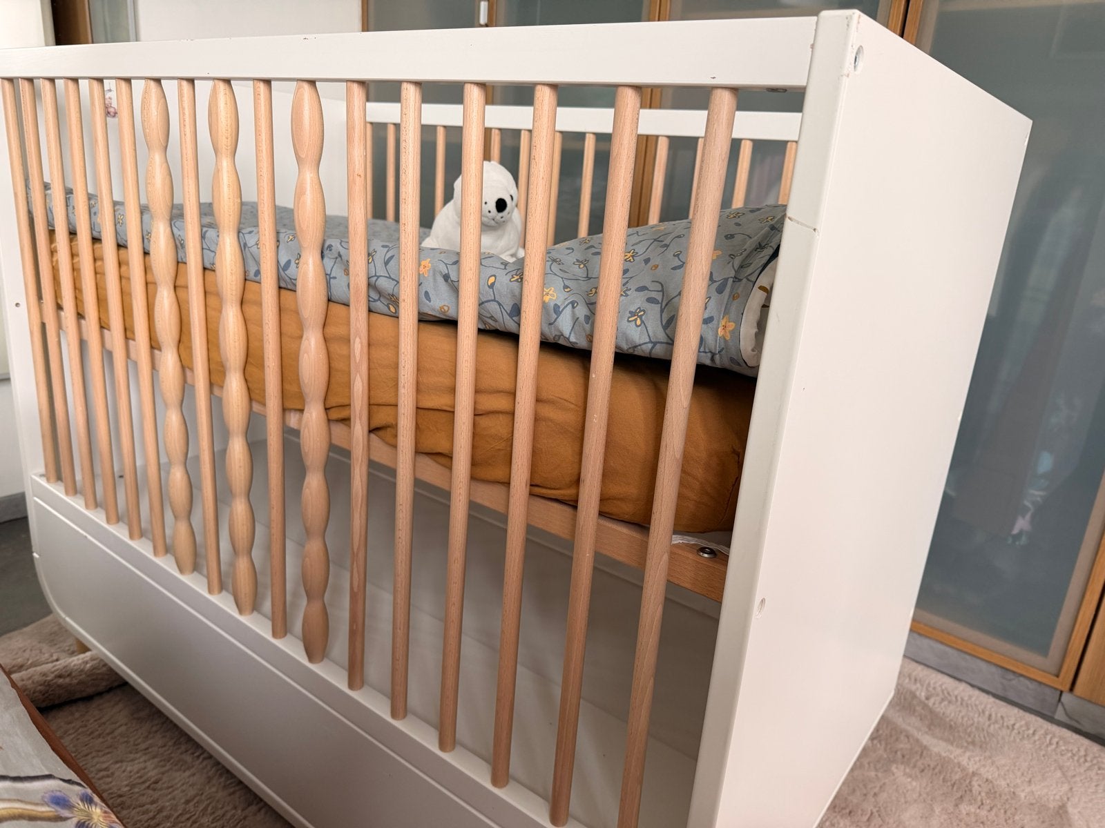 Ikea Myllra Ledikant met matras, Kinderen en Baby's, Babywiegjes en Ledikanten, Ophalen, Zo goed als nieuw, Ledikant