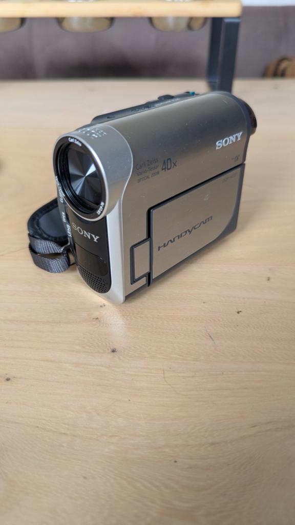 Sony dcr-hc37 in goede staat, Ophalen of Verzenden, Zo goed als nieuw, Sony, 20x of meer