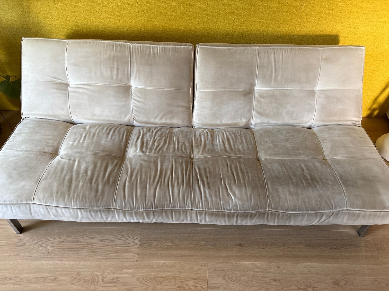 Stevige bed-bank, alcantara-look, gratis af te halen, Gebruikt, Beige, Tweepersoons, Ophalen of Verzenden