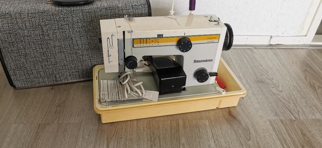 Naaimachine naumann Zick Zack werkt goed voor Dikke stoff, Ophalen of Verzenden, Zo goed als nieuw, Naaimachine, Overige merken