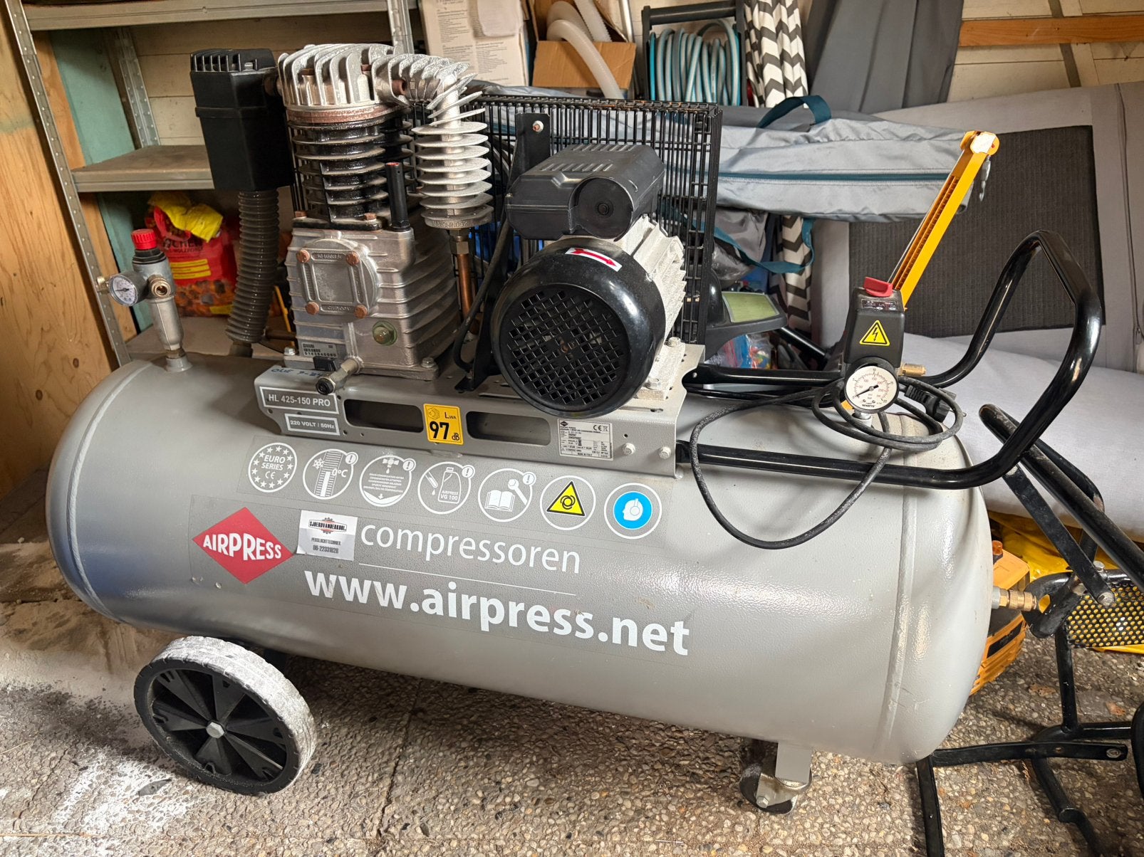 Airpress HL 425-150 PRO Compressor - Zo goed als nieuw, Zo goed als nieuw, Mobiel, 10 bar of meer, 100 liter of meer