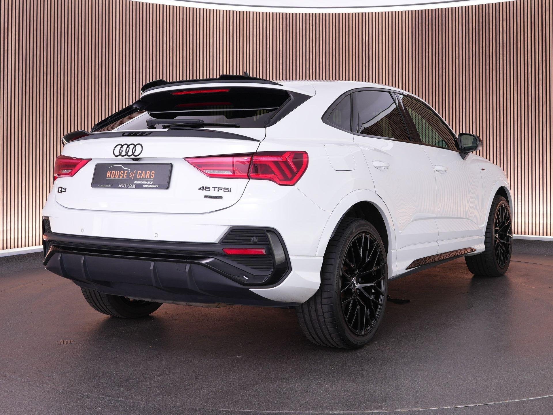 Audi Q3 Sportback 45 TFSI 230pk quattro edition one |S-line|, Gebruikt, 4 cilinders, 1984 cc, Wit
