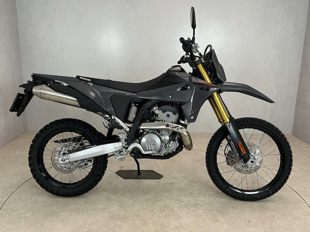 Suzuki DR-Z4S (bj 2026), Motoren, Motoren | Suzuki, Suzuki B.V. Nimag, Lange Dreef 12
4131 NH  VIANEN, Bedrijf, Klantenservice@suzuki.nl
