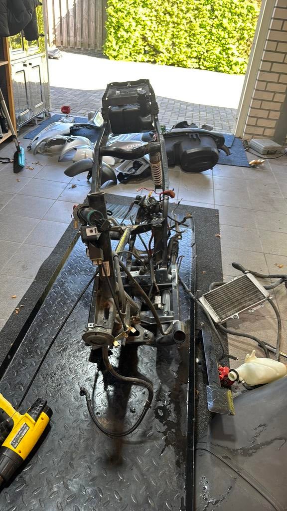 Runner 180 frame, Ophalen of Verzenden, Zo goed als nieuw, Frame, Piaggio