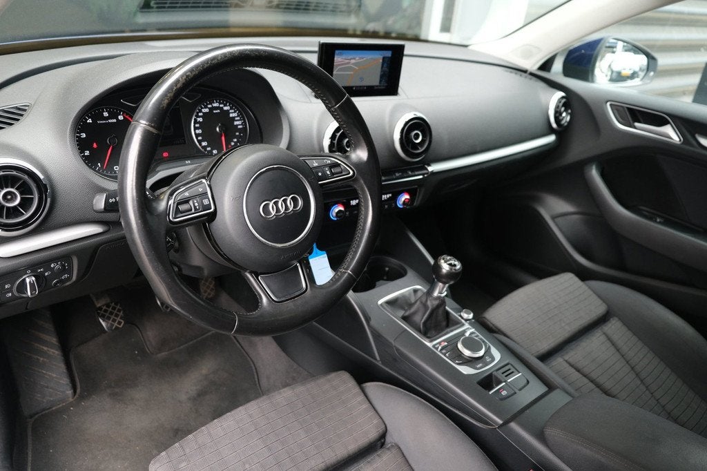 Audi A3 Limousine 1.4 TFSI Pro line Navigatie Airco Pdc, Auto's, Audi, Voorwielaandrijving, Gebruikt, 4 cilinders, Blauw