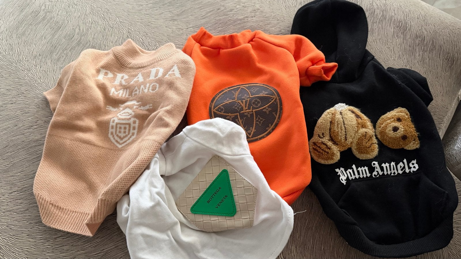 Klein hondje kleding, Dieren en Toebehoren, Ophalen of Verzenden