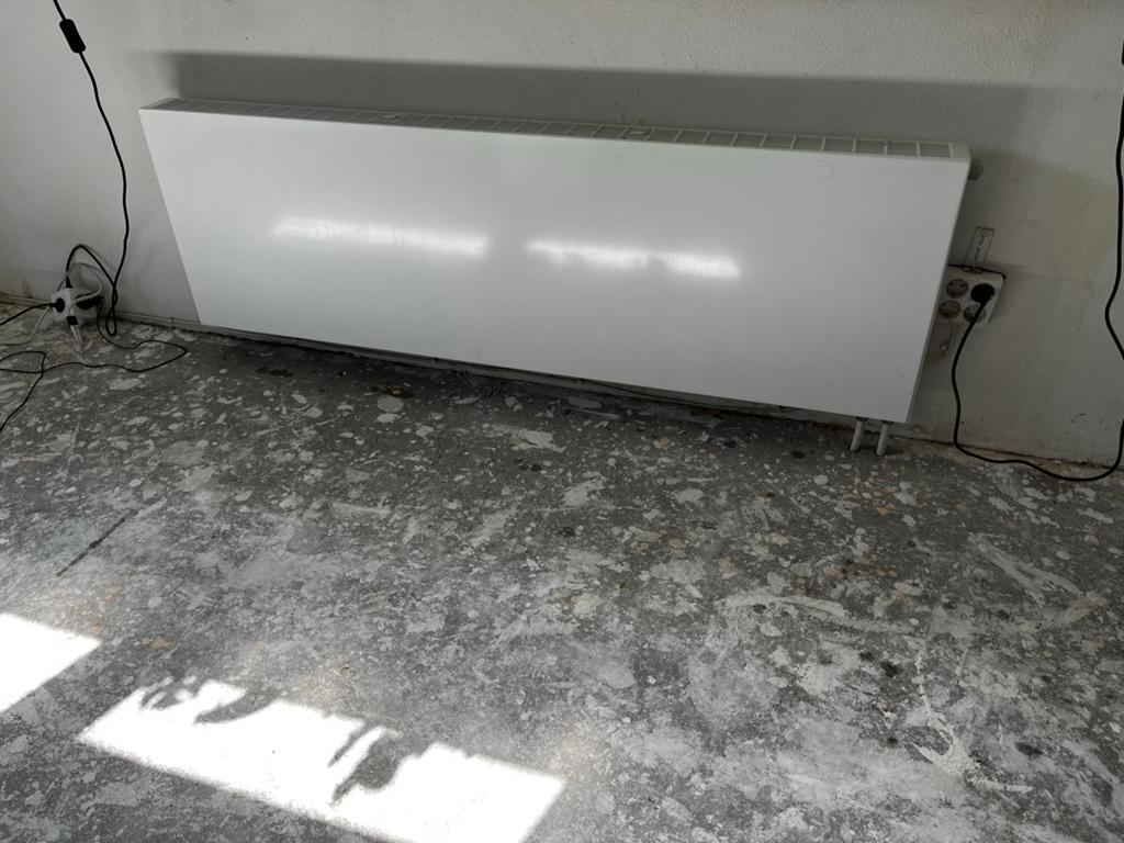 3 gebruikte radiatoren wegens vloerverwarming, Doe-het-zelf en Verbouw, Verwarming en Radiatoren, Ophalen, 30 tot 80 cm, Radiator