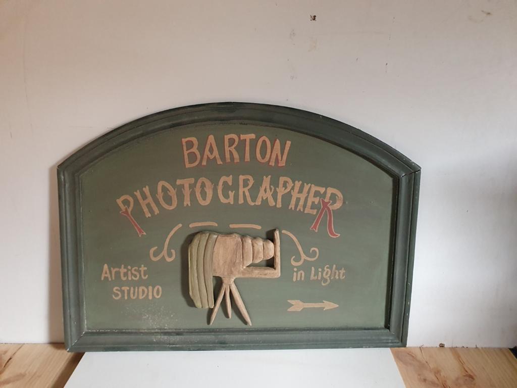 Fotografie reclame bord hout, Ophalen of Verzenden, Zo goed als nieuw