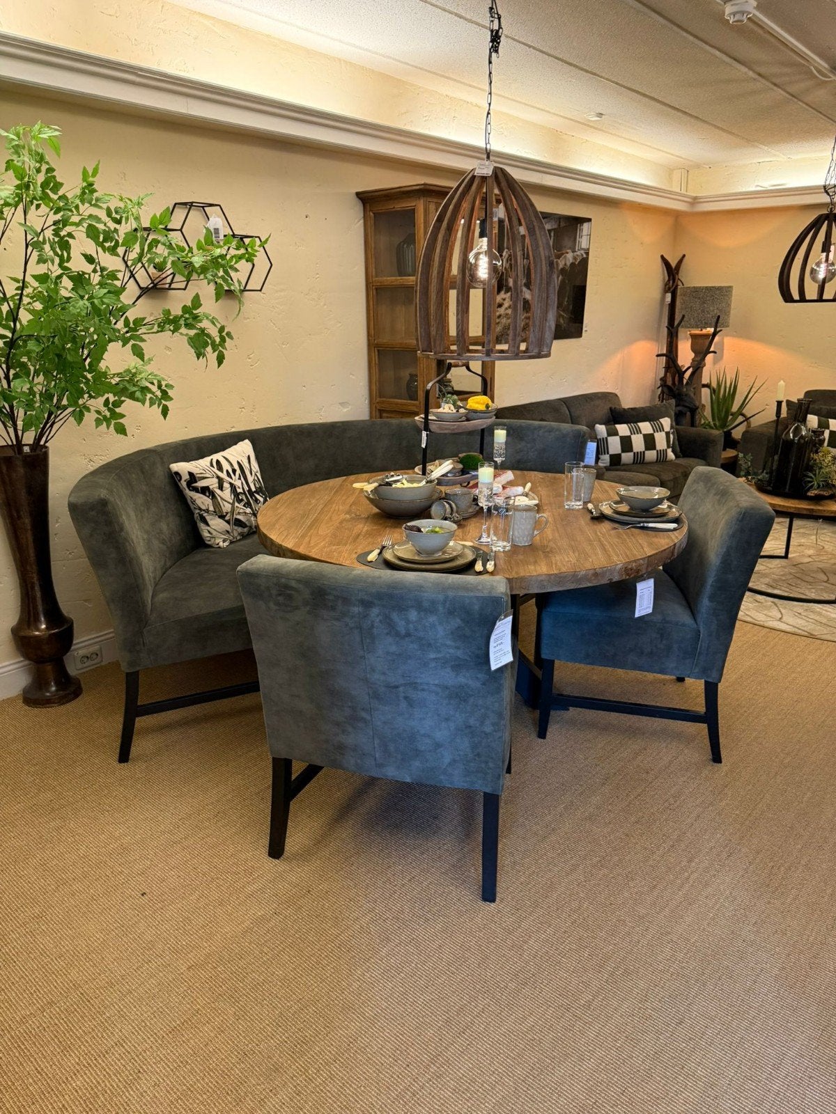 Compleet nieuwe set zitmeubelen voor in de eetkamer., Huis en Inrichting, Ophalen, Overige kleuren, Drie, Nieuw
