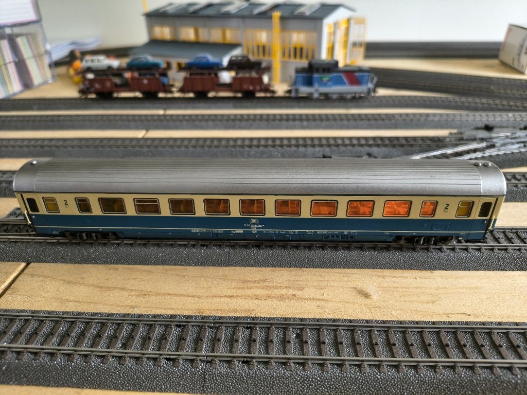 Märklin DB IC rijtuig 4225 met verlichting, Hobby en Vrije tijd, Modeltreinen | H0, Wisselstroom, Gebruikt, Wagon, Ophalen of Verzenden