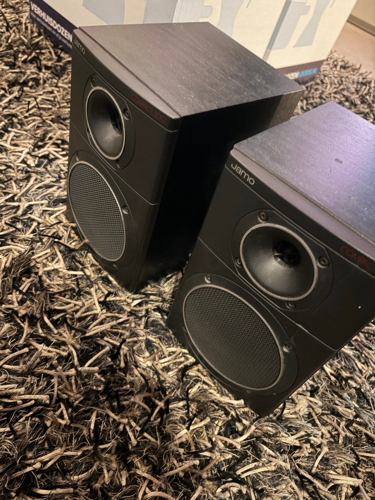 Jamo Compact 500 speakers (set van 2) - Uitstekende staat, Ophalen, Zo goed als nieuw, Basreflex, Minder dan 60 watt