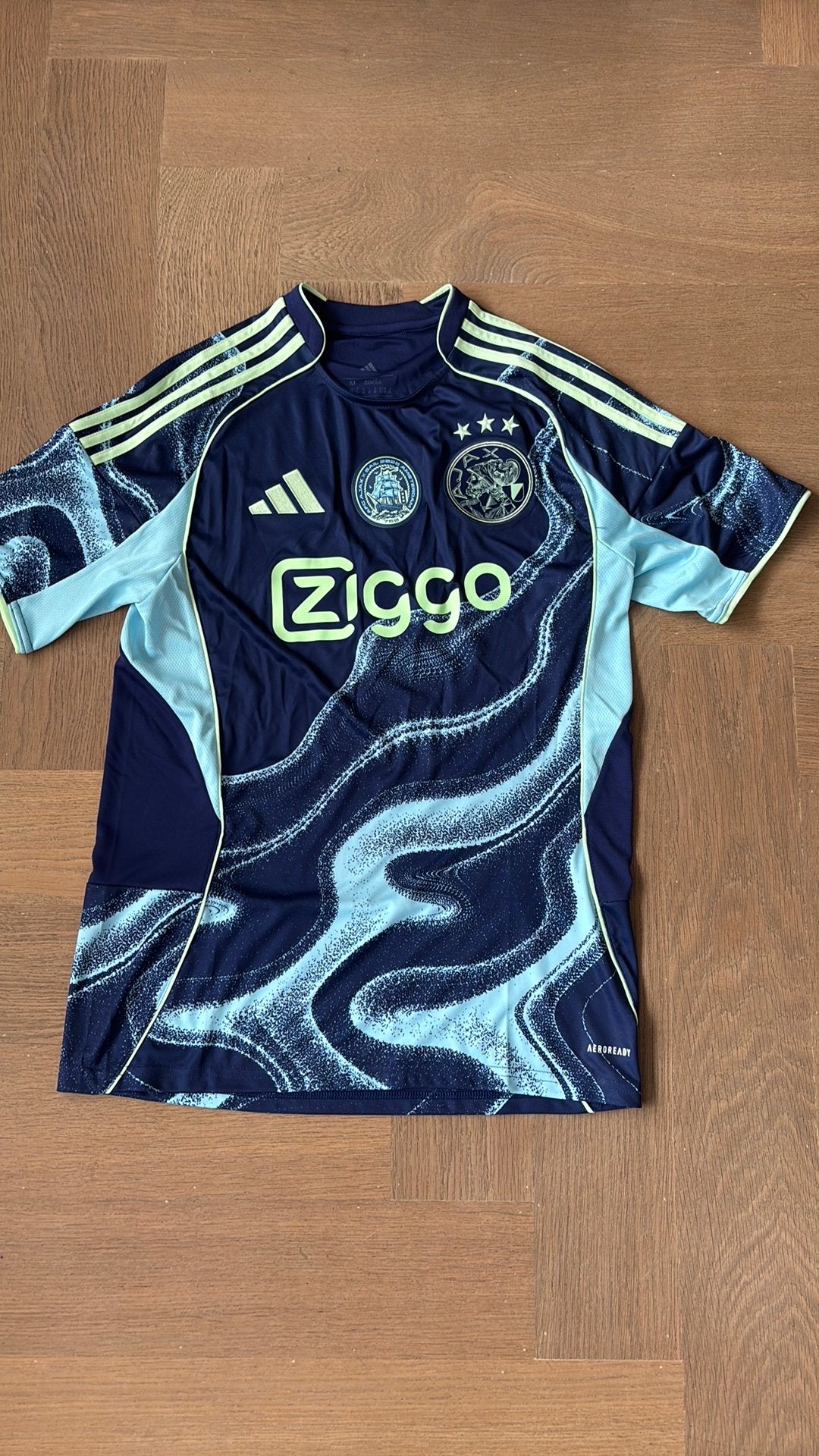 Ajax shirt Sail Badge Limited Edition, Maat M, Ophalen of Verzenden, Nieuw, Shirt