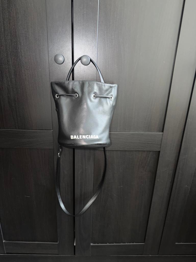 Balenciaga leren bucketbag, Ophalen, Gebruikt, Bruin
