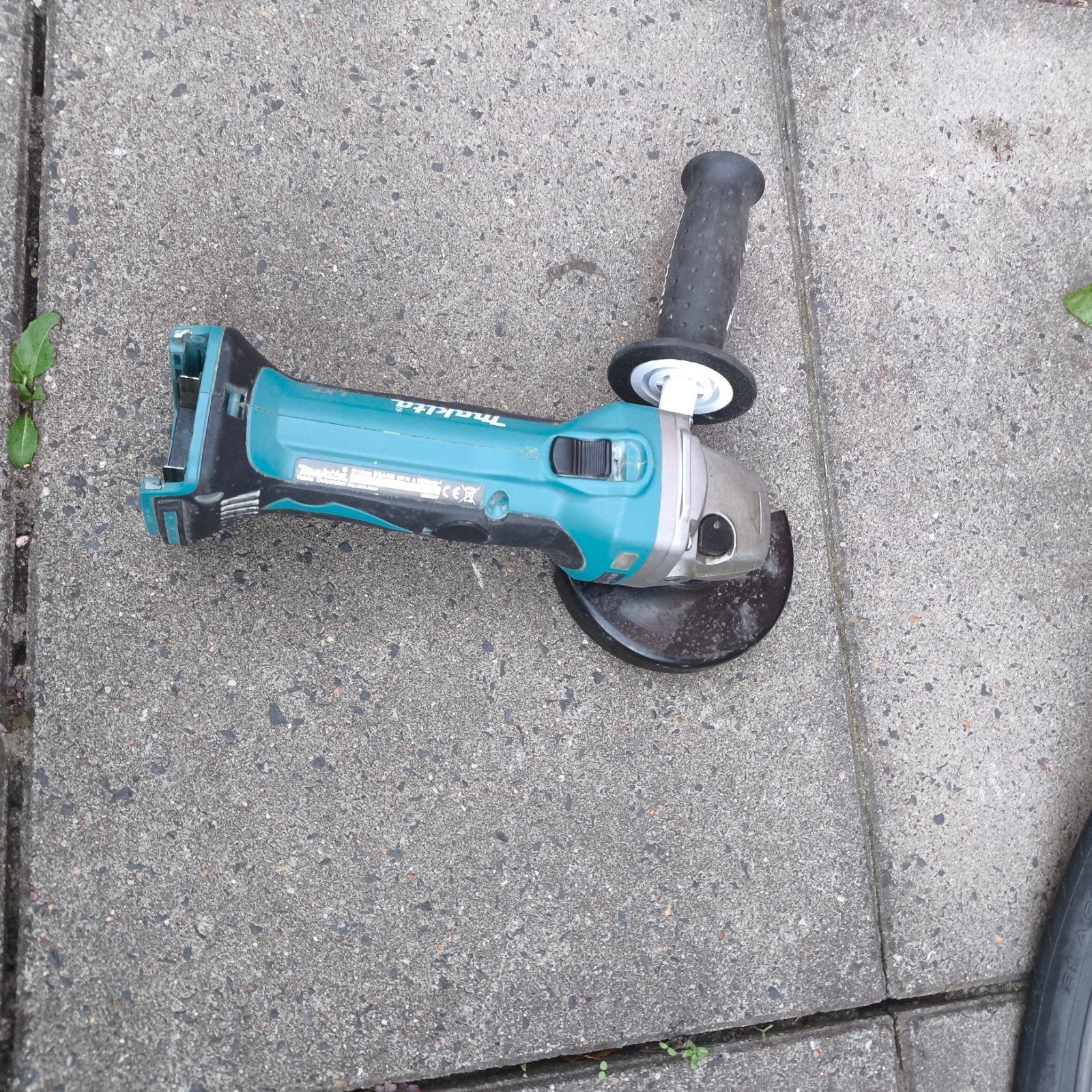 Makita BGA452 18V Haakse Slijper - Zonder Accu, Doe-het-zelf en Verbouw, Gereedschap | Slijpmachines, Ophalen of Verzenden, Gebruikt
