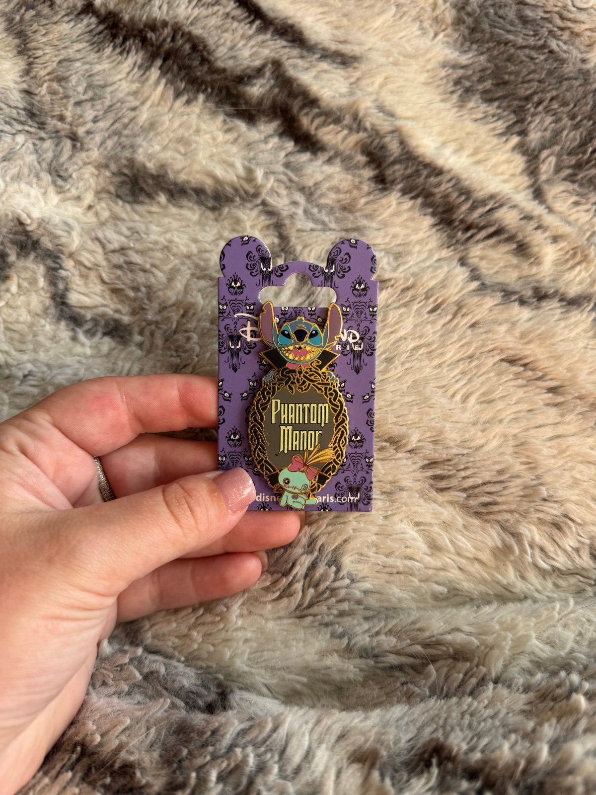 Disney Stitch Phantom Manor Pin, Verzamelen, Disney, Ophalen of Verzenden, Overige figuren, Nieuw, Overige typen