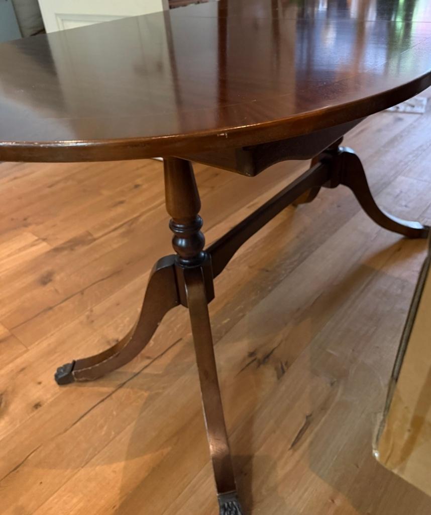 Antieke uitschuifbare ovale eettafel, hout, fraaie pootjes, Ophalen, Antiek, fraai detail poot, hout, uitschuifbaar, Eikenhout