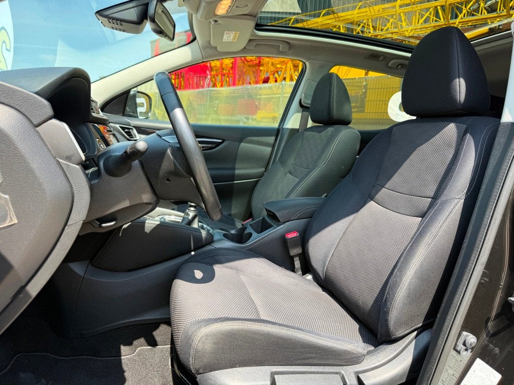 Nissan Qashqai 1.2 Connect Edition|NAP|Pano|Trekhaak|Cam, Euro 5, Stof, Gebruikt, Zwart