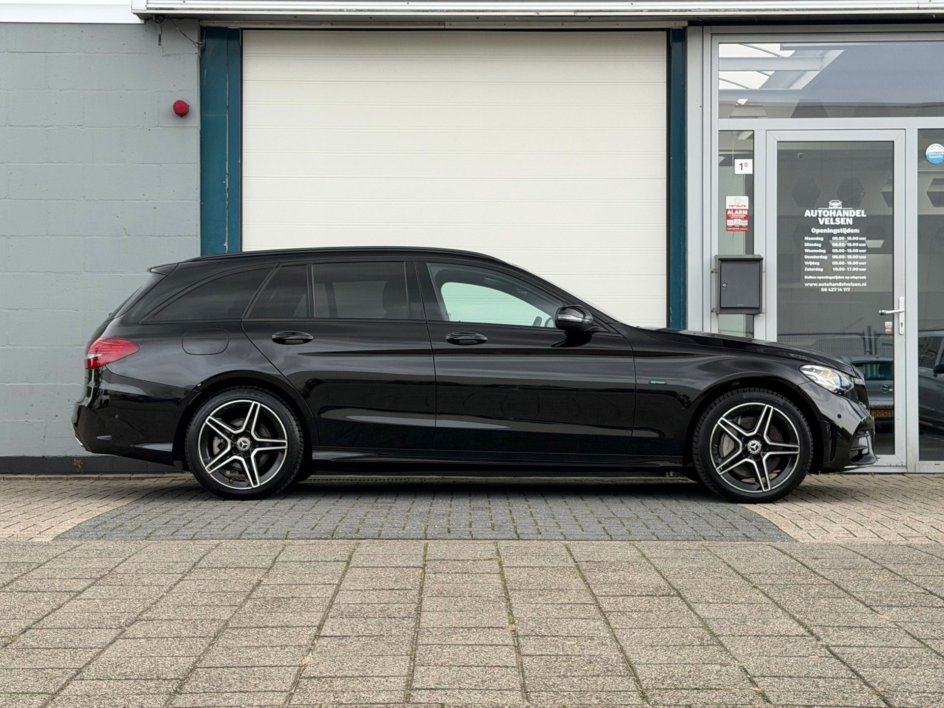Mercedes-Benz C-klasse Estate 300 e Business Solution AMG Li, Achterwielaandrijving, Euro 6, Zwart, Automatische klimaatregeling