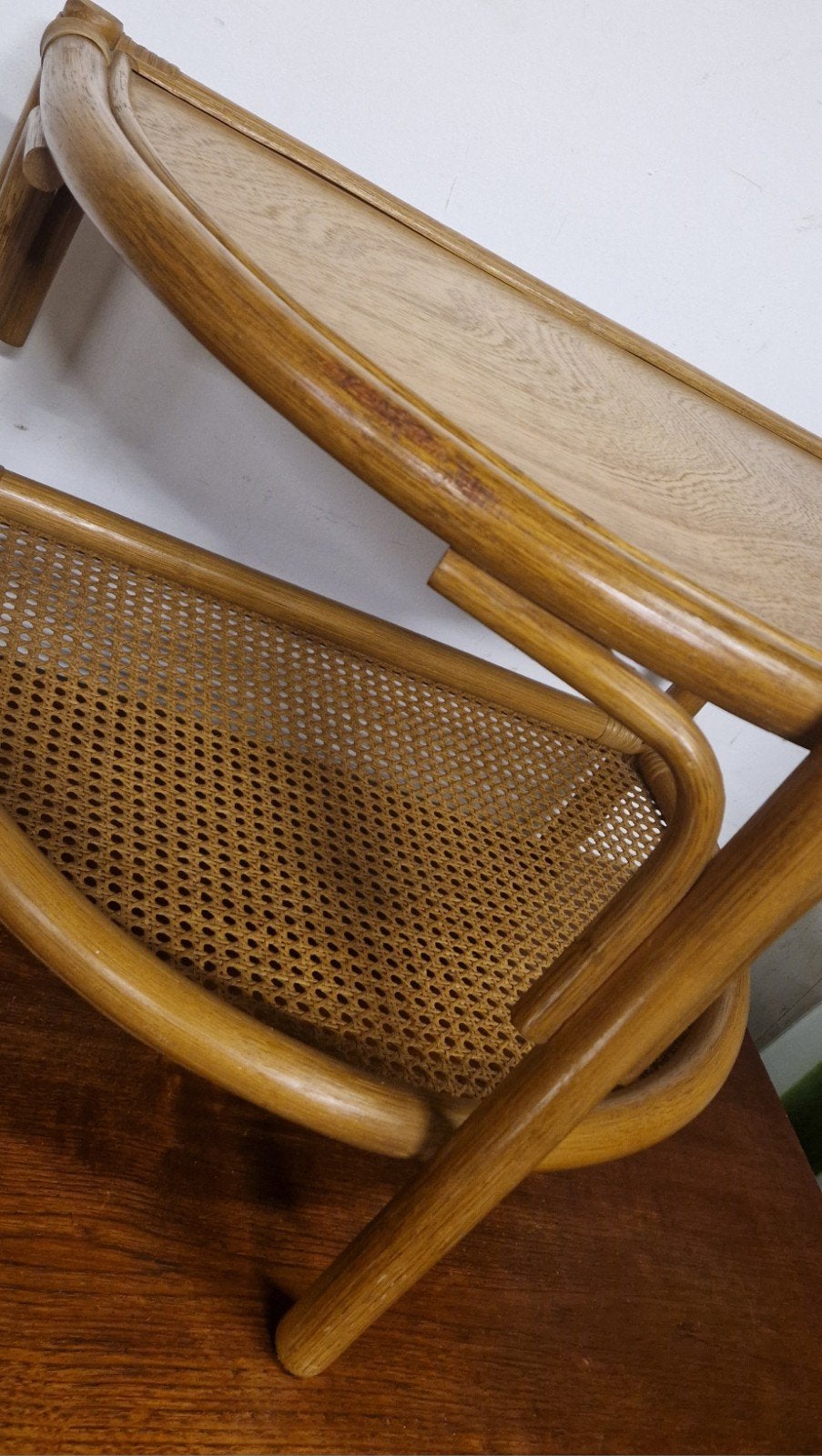 mooie vintage bijzettafel van rotan, Ophalen, Huis en Inrichting