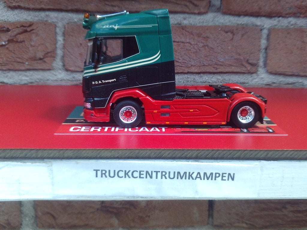 WSI  Daf  XG  4 x 2  van  P. G. A.  Transport.