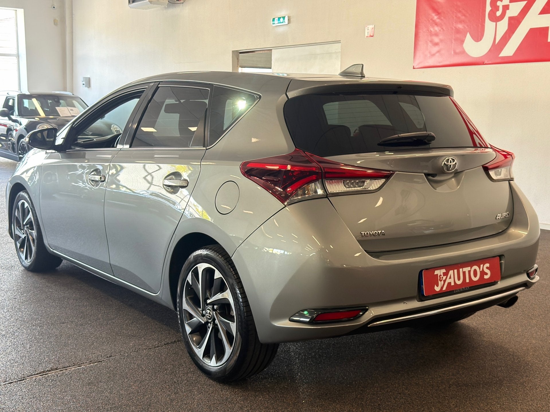 Toyota Auris 1.2T Dynamic|NAVIGATIE/CAMERA|ECC AIRCO|CRUISE, Auto's, Voorwielaandrijving, Gebruikt, 4 cilinders, 116 pk