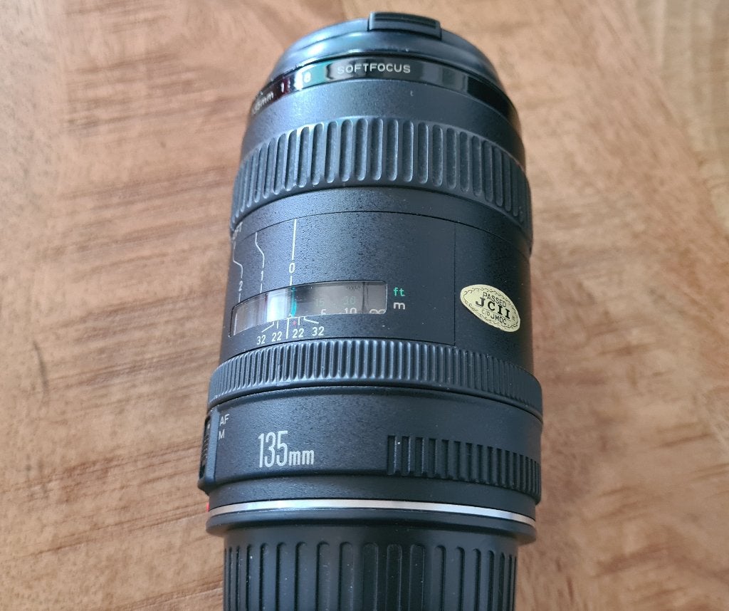 Canon lens EF 135 mm 1:2.8 soft focus, Audio, Tv en Foto, Fotografie | Lenzen en Objectieven, Ophalen, Canon, Overige typen, Zo goed als nieuw
