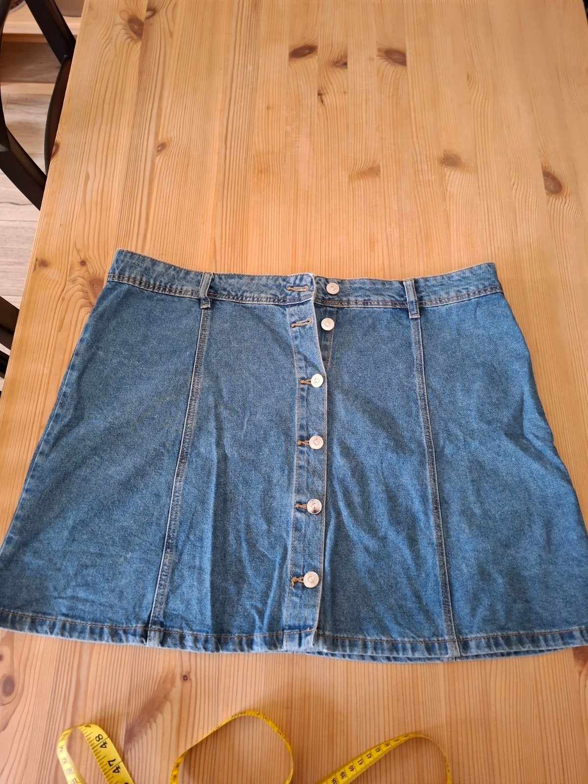 jeans doorknooprok.maat 48, Kleding | Dames, Grote Maten, Ophalen of Verzenden, Zo goed als nieuw, Blauw, Rok