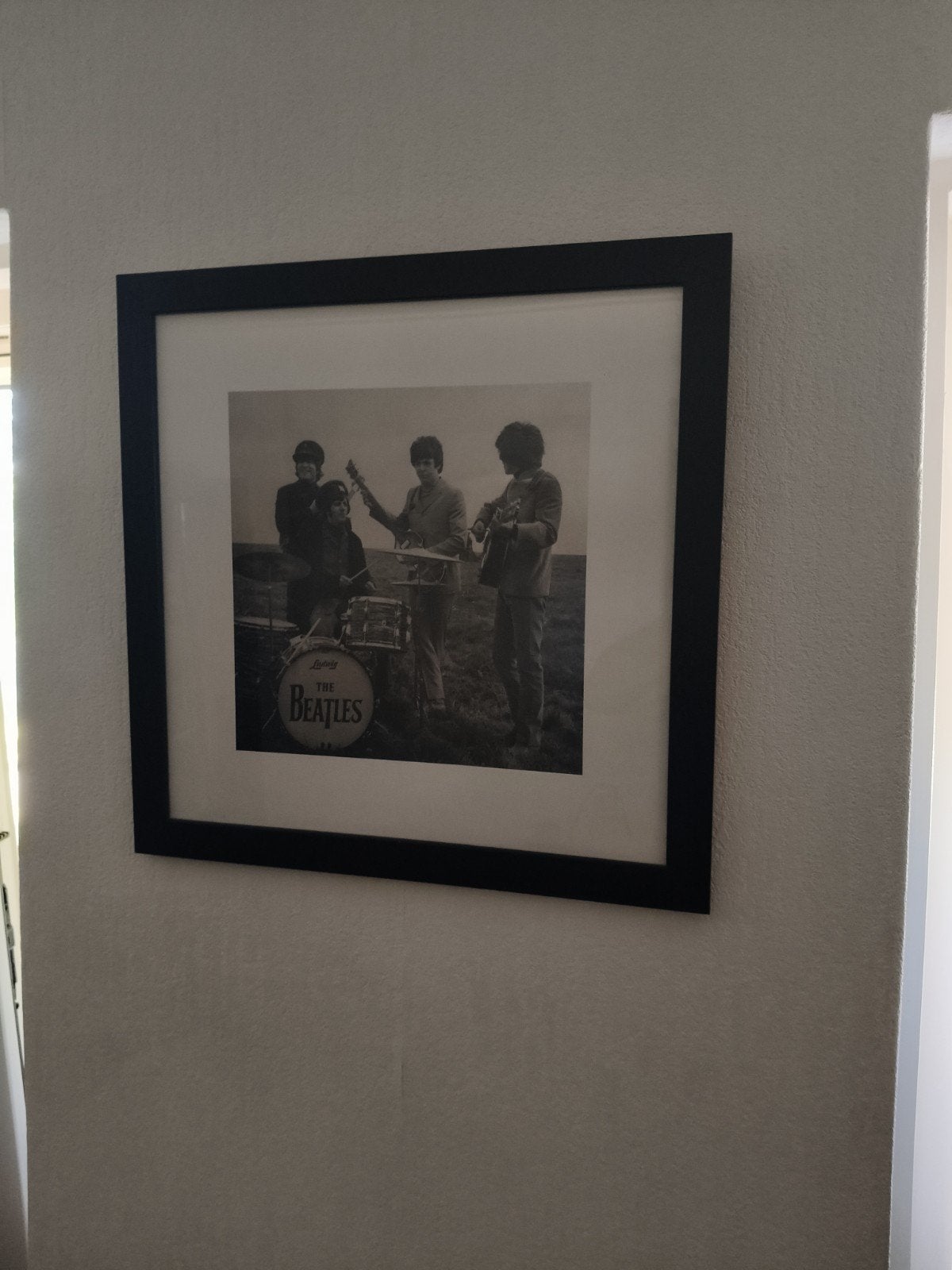 Ingelijste The Beatles foto - Zwart-wit, Huis en Inrichting, Woonaccessoires | Schilderijen, Tekeningen en Foto's, Ophalen, Minder dan 50 cm