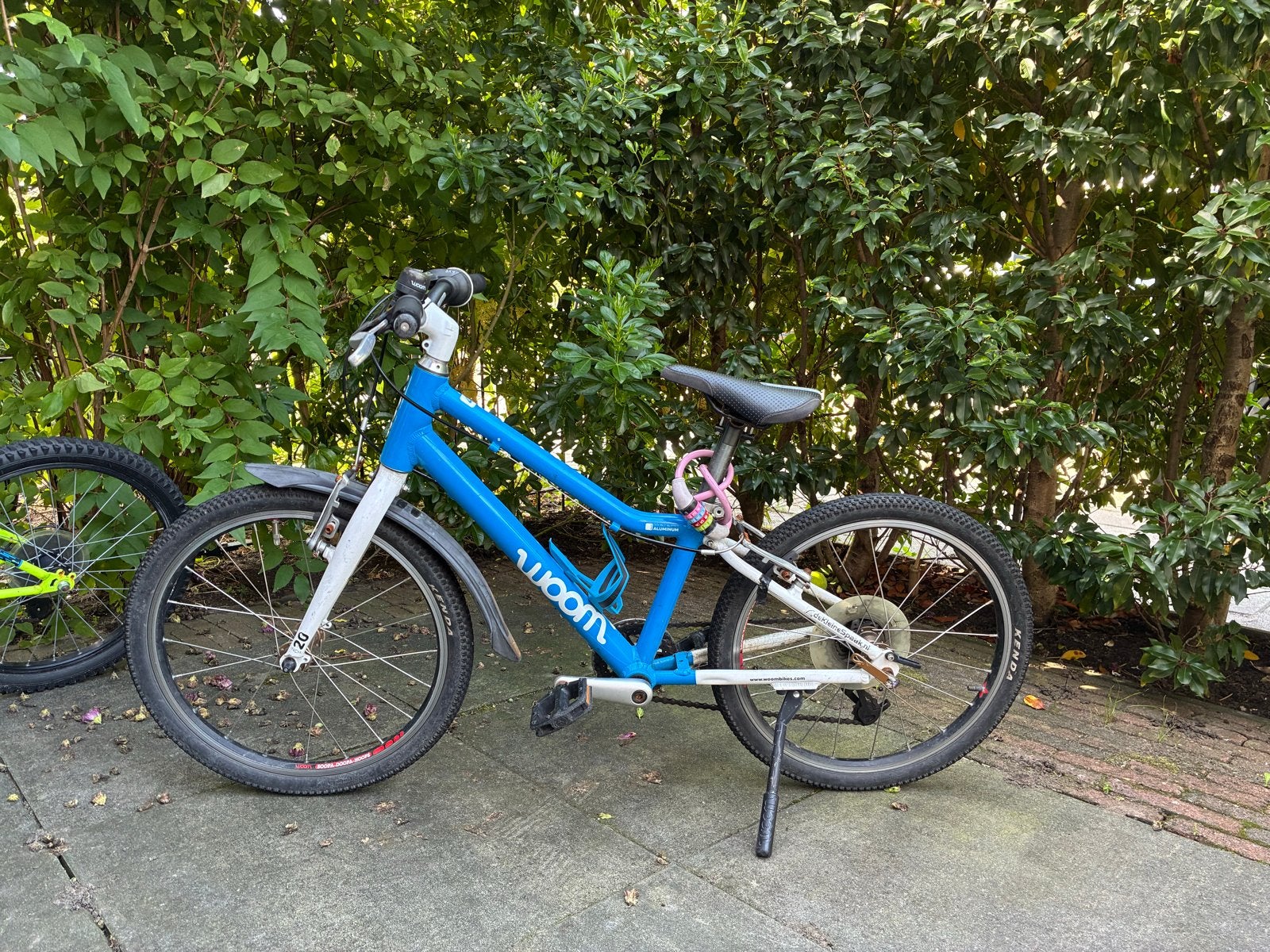 Woom 4 Kinderfiets - Blauw, 20 inch, Fietsen en Brommers, Fietsen | Kinderfietsjes, Ophalen, Gebruikt, Velgrem, 16 tot 20 inch