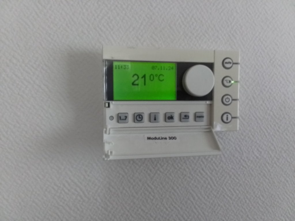 Nefit thermostaat klokthermostaat moduline 300, Ophalen, Zo goed als nieuw