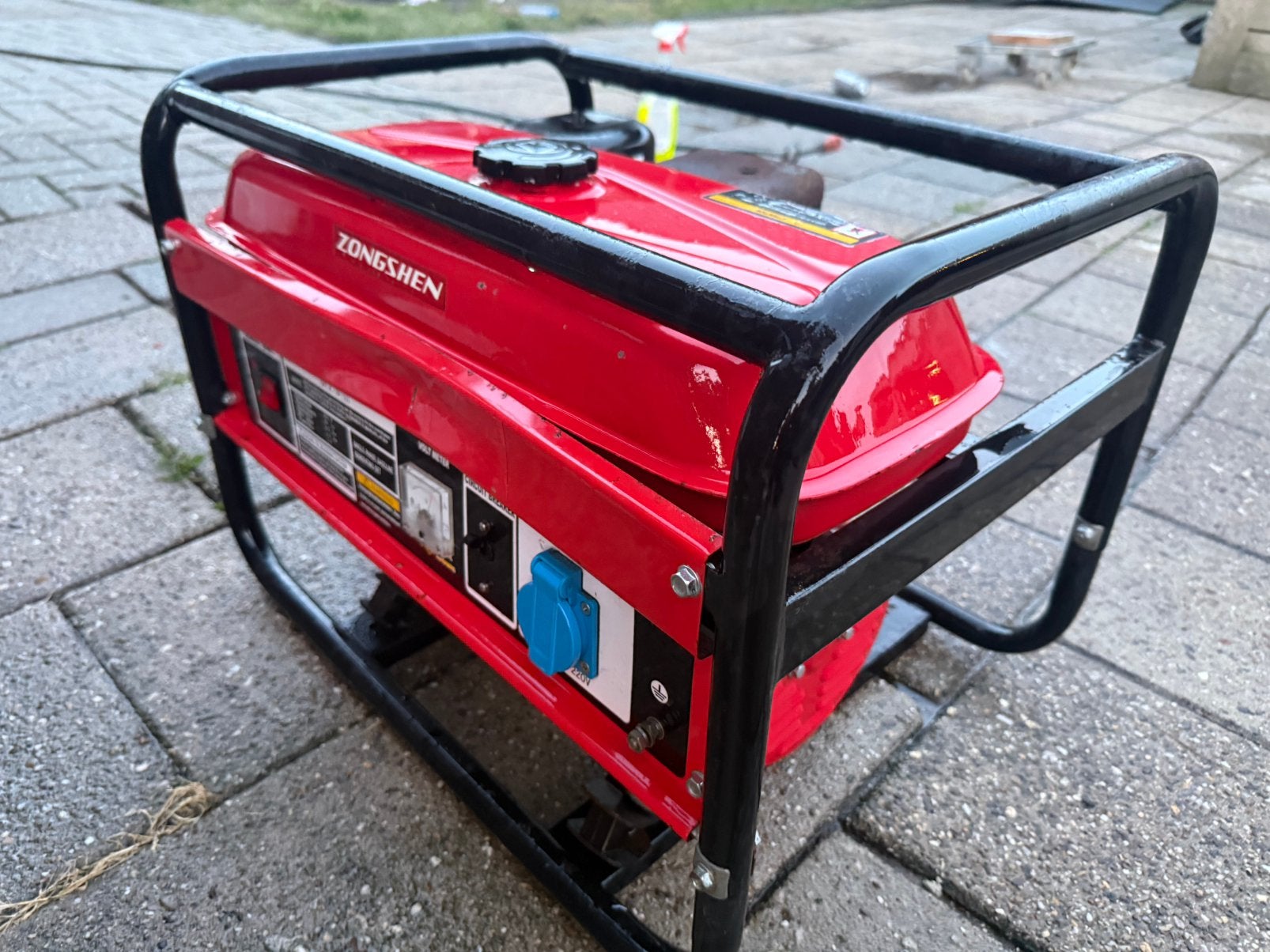 Goede 2 kvh aggregaat, Ophalen, Gebruikt, Minder dan 5 kVA, Benzine