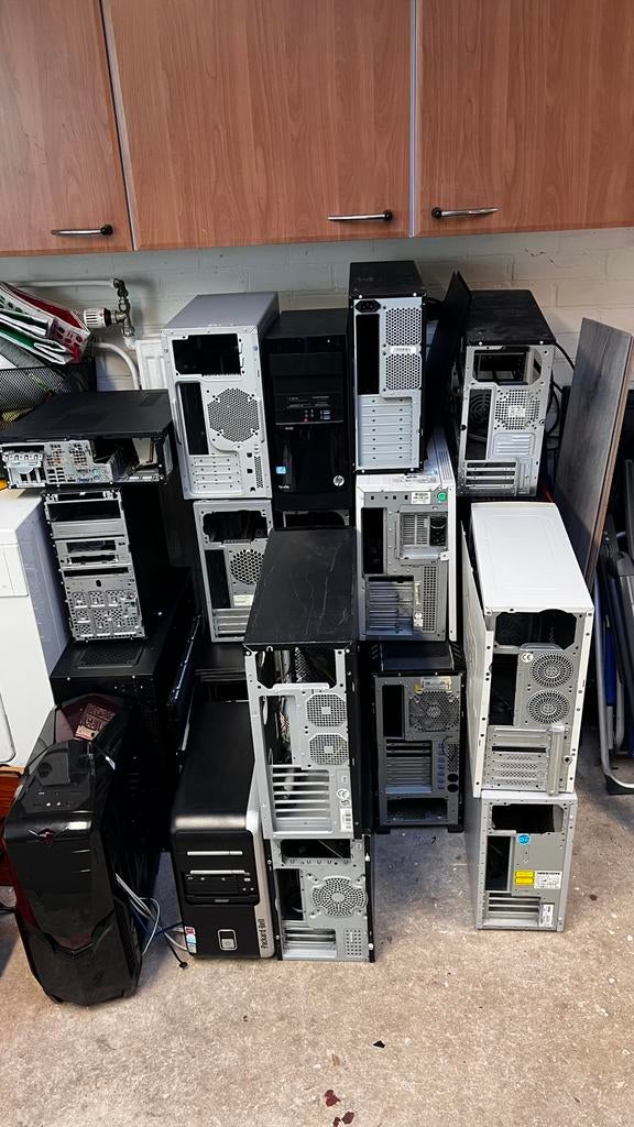Grote Partij Computer Behuizingen/PC Cases (Retro/Vintage), Computers en Software, Computerbehuizingen, Gebruikt, Ophalen