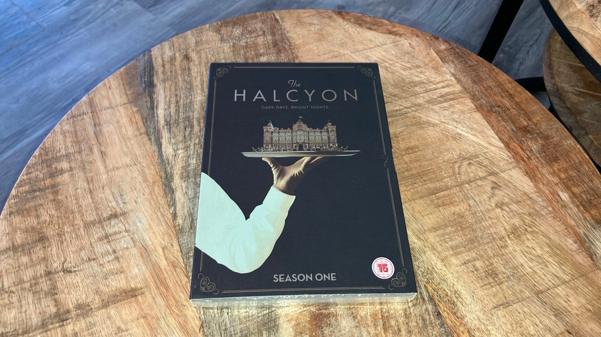 The Halcyon Season 1 (gesealed)         (2), Ophalen of Verzenden, Zo goed als nieuw