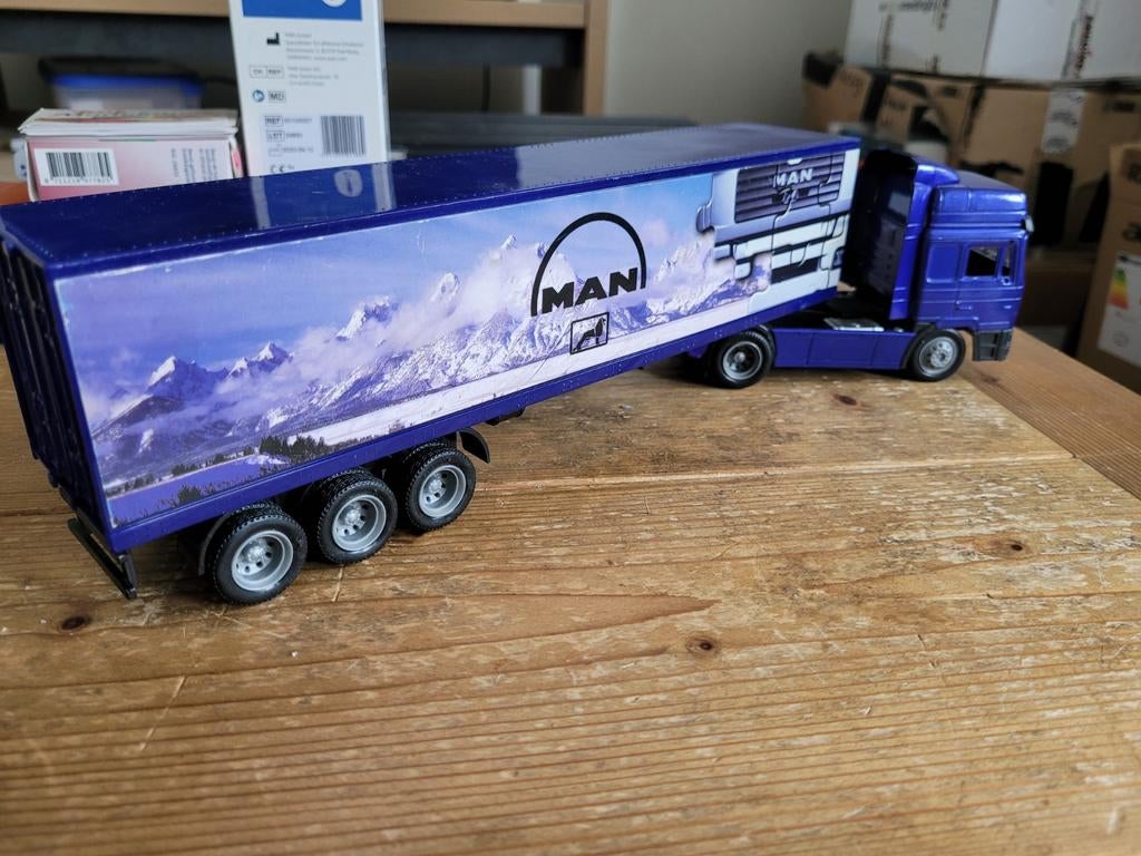 Man met demo oplegger, Overige merken, O, O, O