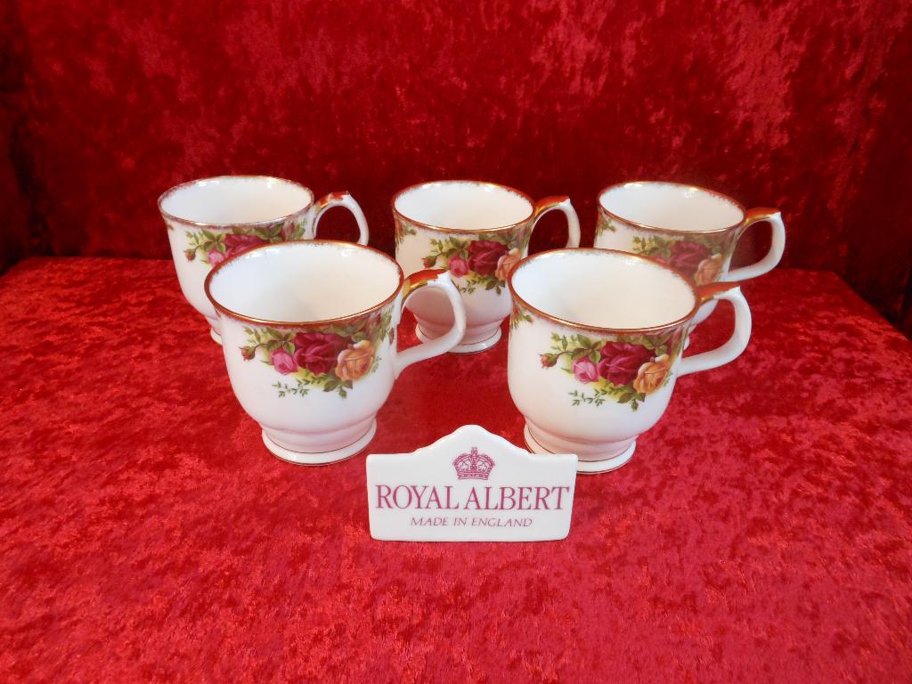 Royal Albert Old Country Roses mokken, Ophalen of Verzenden